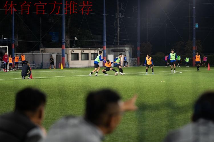 “双节”训练不放松 中国足协青训中心精英训练营如火如荼 “双节”训练不放松 中国足协青训中心精英训练营如火如荼